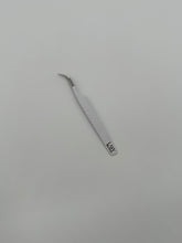 Curve em' tweezer- silver tip